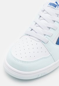 Puma REBOUND V6 UNISEX - Sneakers basse - white
