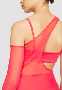 Calvin Klein Jeans LAYERED BODYCON DRESS - Φόρεμα από ζέρσεϊ - bittersweet