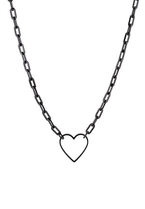 Collier en chaîne en métal noir avec des maillons allongés, et un pendentif en forme de cœur ouvert au centre. Texture lisse sur l'ensemble.