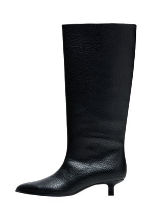 Stradivarius, TUMBLED KITTEN HEEL BOOTS - Bottes - black