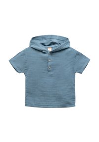 Korte mouw, hoodie shirt in zachtblauwe stof met een gestructureerde afwerking, voorzien van een knoopsluiting met houten knopen en een ontspannen pasvorm.