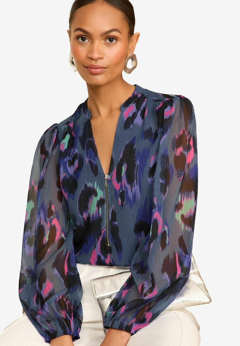 Love & Roses FRONT SHEER LONG SLEEVE- REGULAR FIT - Blúzka - blue animal