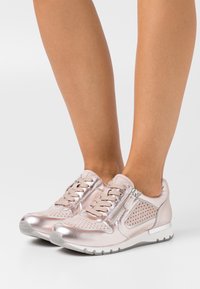 Caprice Sneaker low - light pink