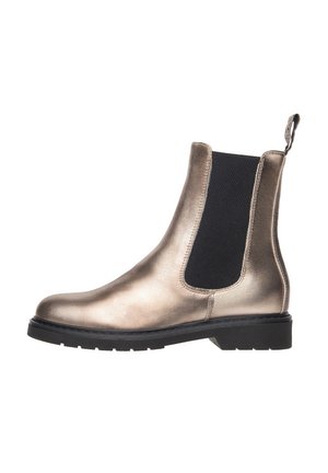 Metallisk bronzefarvet ankelstøvle med en sort elastisk panel, rund tå og en pull tab. Sålen er flad og struktureret for godt greb.