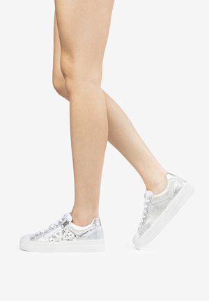 NeroGiardini Sneakers laag - bianco