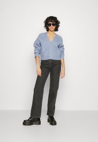 Weekday SWAY CARDIGAN - Casaco de malha - blue melange