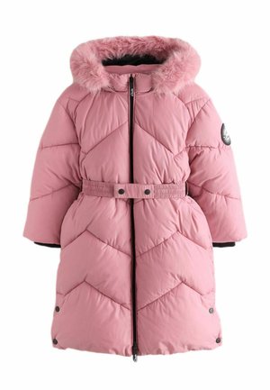 Pink gesteppter Wintermantel mit Gürtel, Frontreißverschluss, Kapuze mit Kunstpelzbesatz und einem runden Aufnäher am linken Ärmel.