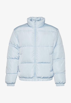 Lyseblå puffy jakke lavet af shiny stof, med stående krave, lynlås lukning og elastiske manchetter og kant samt quiltede paneler.
