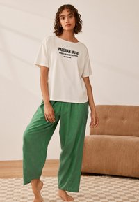 Next SHORT SLEEVE  - REGULAR FIT SET - Pyžamová súprava - green paris