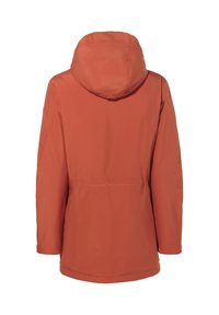 Chaqueta naranja repelente al agua con capucha, que cuenta con mangas largas, cintura ajustable con cordón y un bolsillo trasero para almacenamiento. Textura suave.