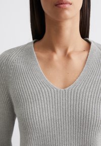 Marc O'Polo LONGSLEEVE V NECK - Strickpullover - mid stone melange