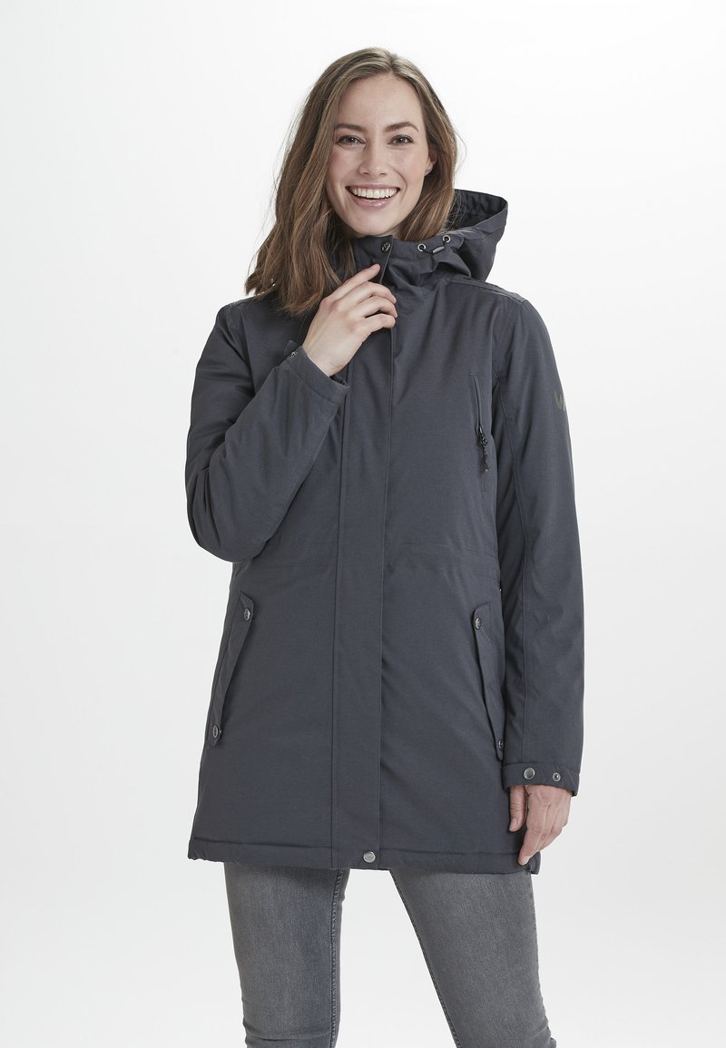 Veste imperméable gris foncé avec capuche, fermeture éclair et boutons à l'avant, poches latérales et poignets ajustables pour un ajustement confortable.