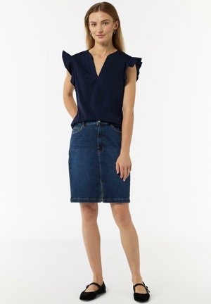 comma casual identity, MIT VOLANTÄRMEL - T-Shirt print - tiefblau