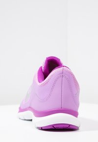 Nike Performance Zapatillas de entrenamiento - purple