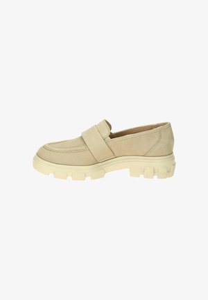 Beige Slipper aus Wildleder, mit einem breiten Riemen über dem Mittelfuß, dicker strukturierten Sohle und runder Zehenform.