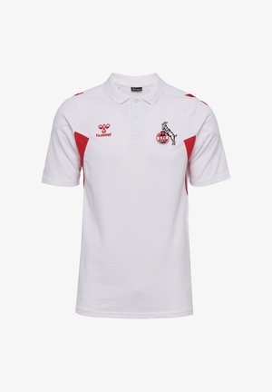 Wit poloshirt met rode accenten en logo. Heeft een klassieke kraag, korte mouwen en een gestileerde geitembleem op de borst.