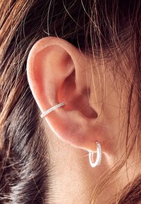 Orelia PAVE SINGLE EAR CUFF - Ohrringe - silver-coloured