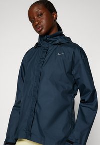 Nike Performance FAST REPEL - Giacca da running - armory navy/black/reflective silver