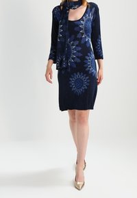 Desigual Pletené šaty - blue