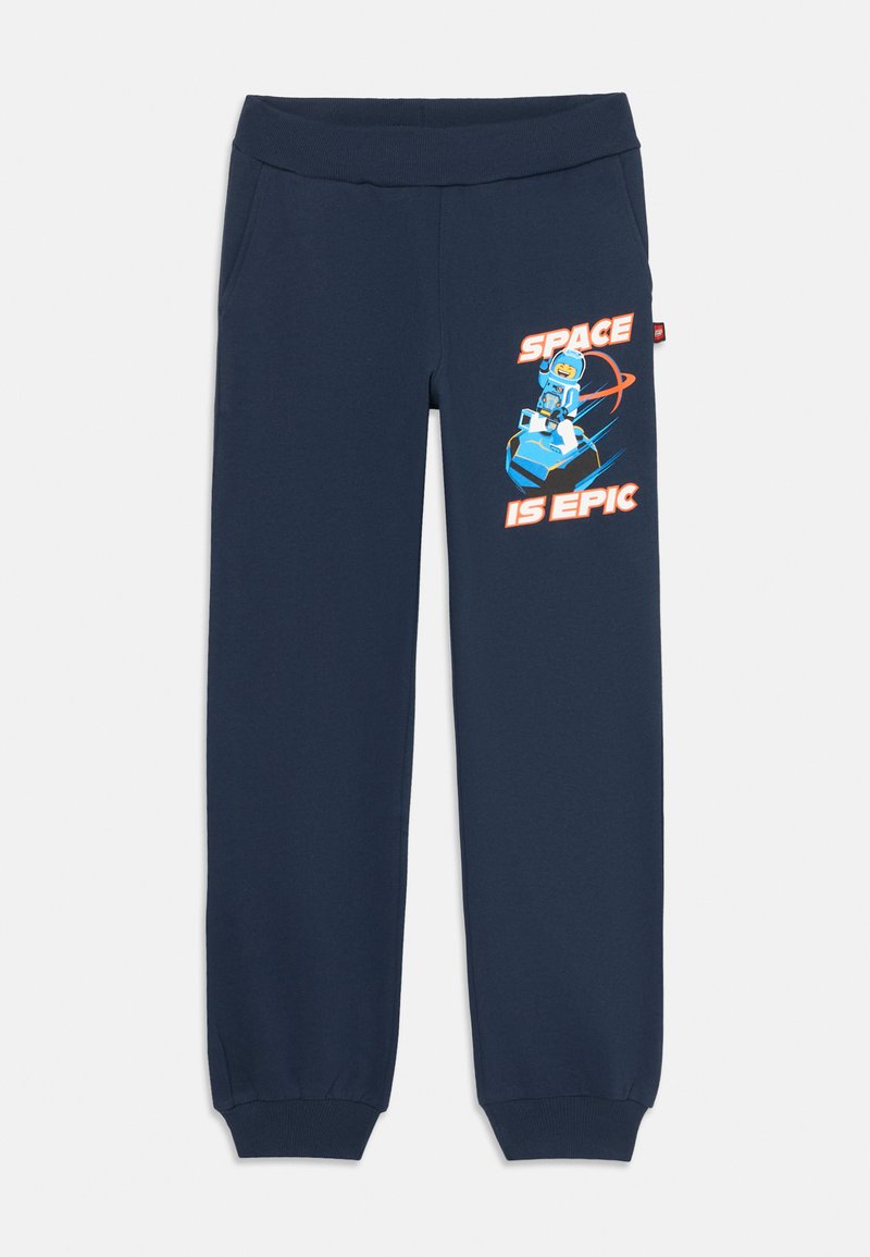 Himmelblaue Kinderhosen mit elastischem Bund und Bündchen, versehen mit einem blauen LEGO-Astronauten und dem Text "DER WELTALL IST EPISCH" am rechten Bein.