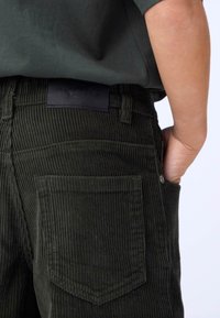 Molo AIDEN  - Broek - dark forest