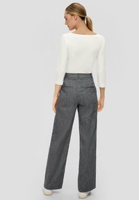 s.Oliver BLACK LABEL SOFTEM - Langarmshirt - creme