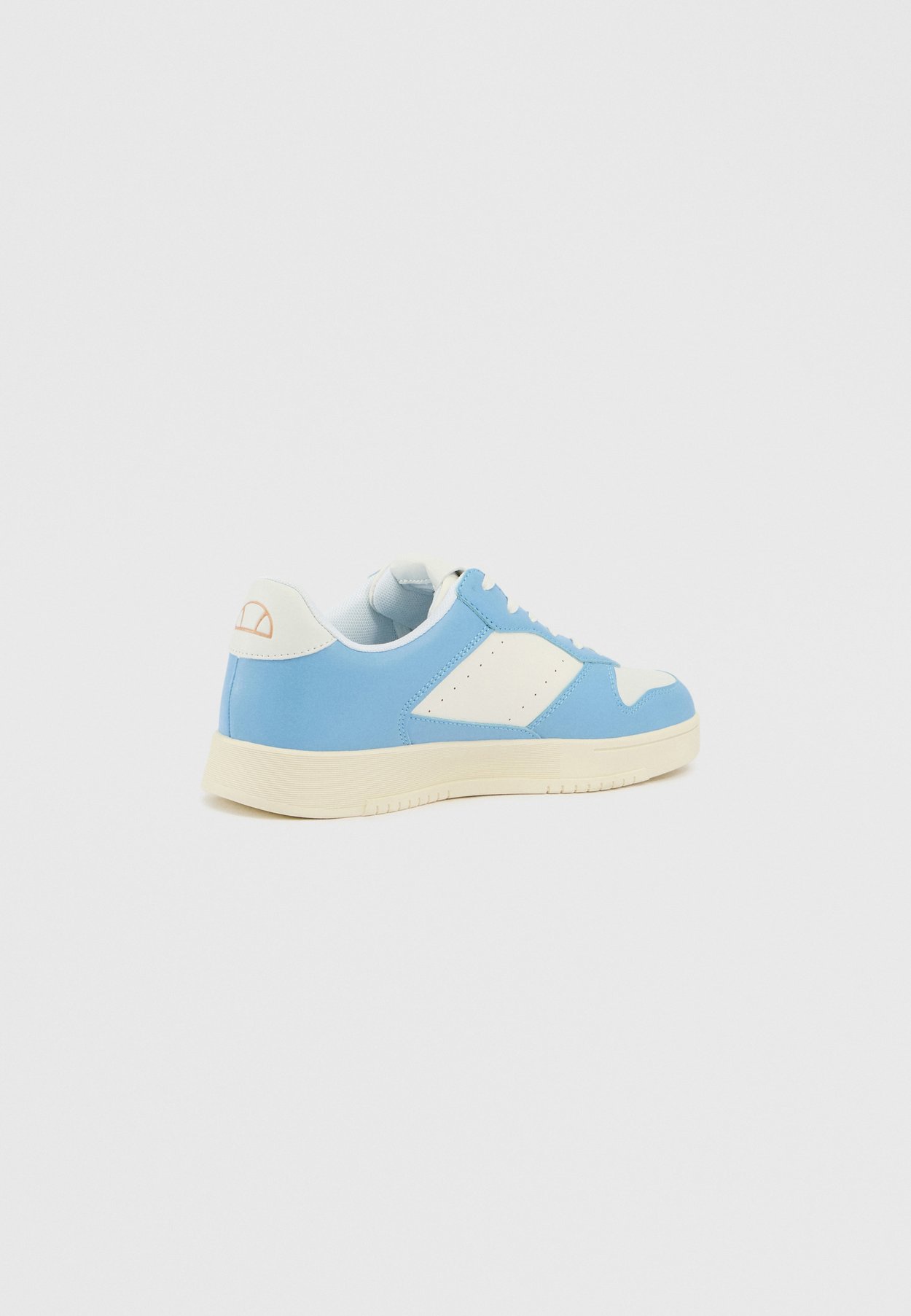 Sneaker low