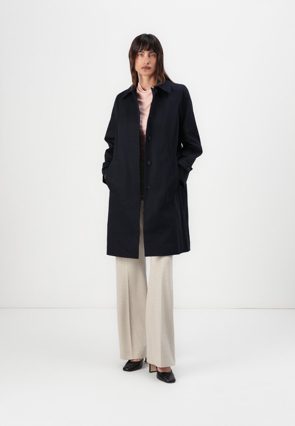 CALEXIS - Trenchcoat2