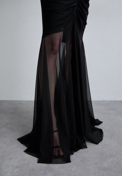 Norma Kamali VNECK SHIRRED FRONT FISHTAIL GOWN DRESS - Alkalmi viselet - black