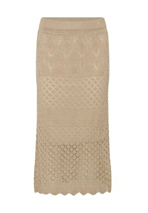 Beež kudumist seelik tekstuurse mustriga, mis sisaldab rombikujulisi ja geomeetrilisi kujundeid; laineline äärelisand; keskmise pikkusega disain.