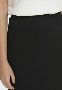 ONLY A-linjekjol - black