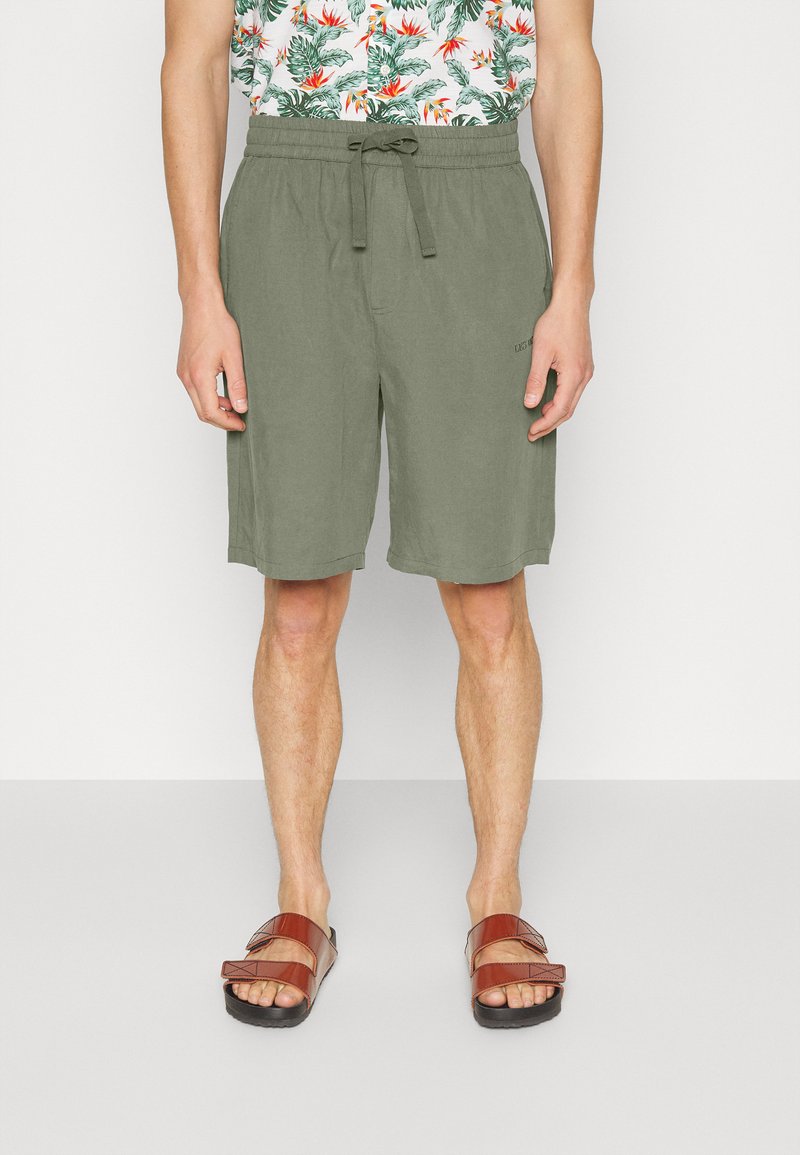 Les Deux BERMUDA Shorts thyme green/grün Zalando.de