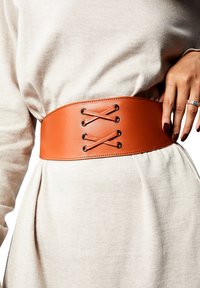 Victoria Hyde VALERIA - Midjeskärp - braun