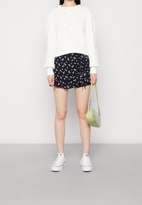 VILA Stickad tröja - white