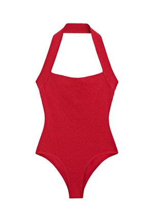 Costume intero rosso con spallina a collo halter e vita aderente, mostrato disteso su sfondo bianco.