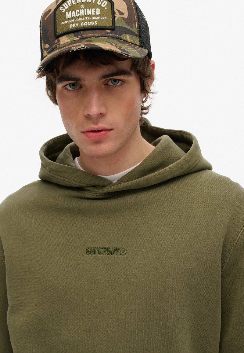 Superdry & Co Pet - army camo