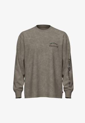 Langærmet, olivengrøn sweatshirt lavet af blødt stof. Har "Two Horse Athletic Club" trykt på brystet og "Levi Strauss 1873" på ærmet.