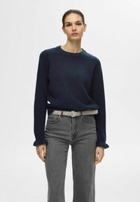 Selected Femme SLFLULU FRILL CUFF O NECK - Svetr - dark sapphire
