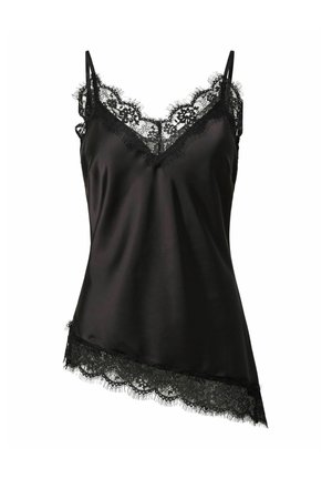 Caraco en satin noir avec bordure en dentelle sur le décolleté et l’ourlet, avec fines bretelles et ourlet asymétrique.