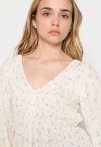 Envii ENERICA  - Blusa - blue petunia