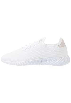 Matalavartiset tennarit - white/grey