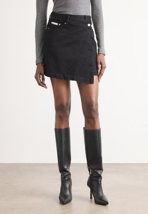 MINI WRAP SKIRT - A-snit nederdel - soft black
