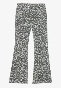 Leopardmønstrede flared jeans i grå og hvid farveskala, med to-knap lukning og lommer. Distinkt vævet stof.