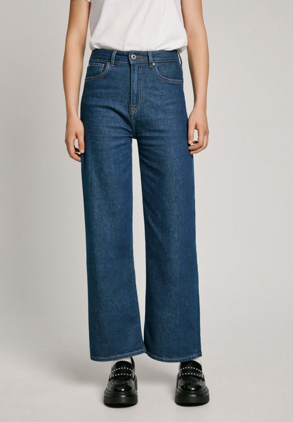 UHW LEXA - Flared Jeans - medium stretch