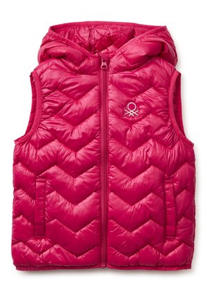 Roze mouwloos doorgestikt vest met capuchon, ritssluiting aan de voorkant, zijzakken en een klein geborduurd logo op de borst.