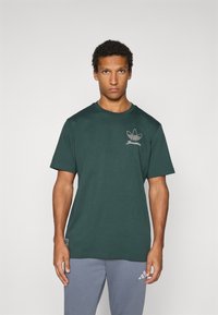 adidas Originals JUVENTUS ICON - Klubbklær - shadow green