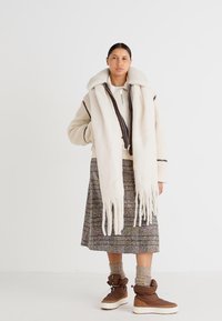 Gina Tricot CHUNKY SCARF - Cachecol - offwhite