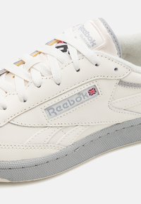 Reebok Classic Sneakers basse - off-white