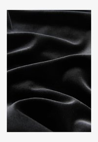 Non selezionato, black