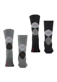 Quatre paires de chaussettes montantes en gris et noir, arborant un motif argyle en gris clair, des formes de diamant et des accents de couture rouges.